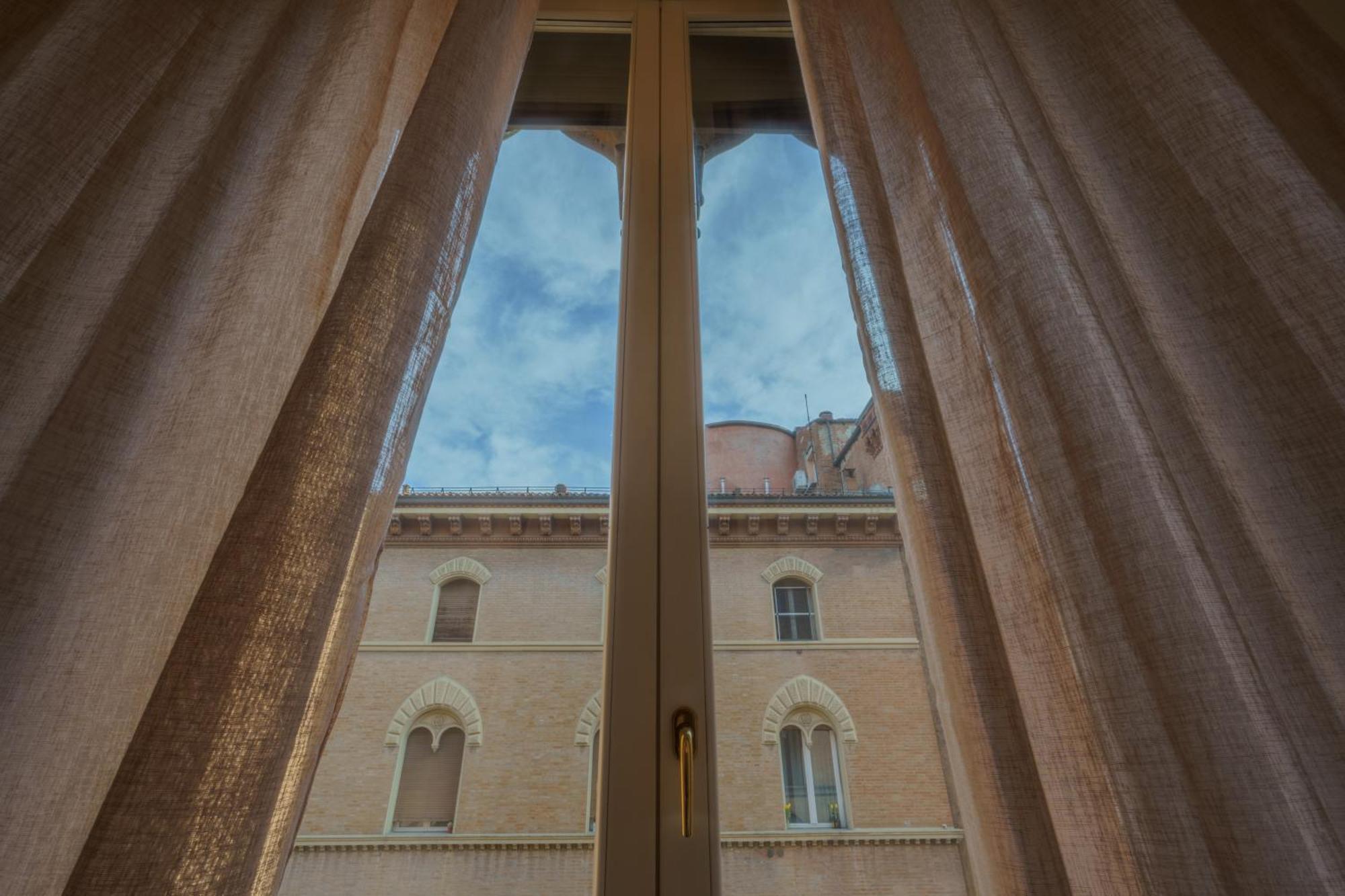 Suite In The Center Of Bologna Ngoại thất bức ảnh